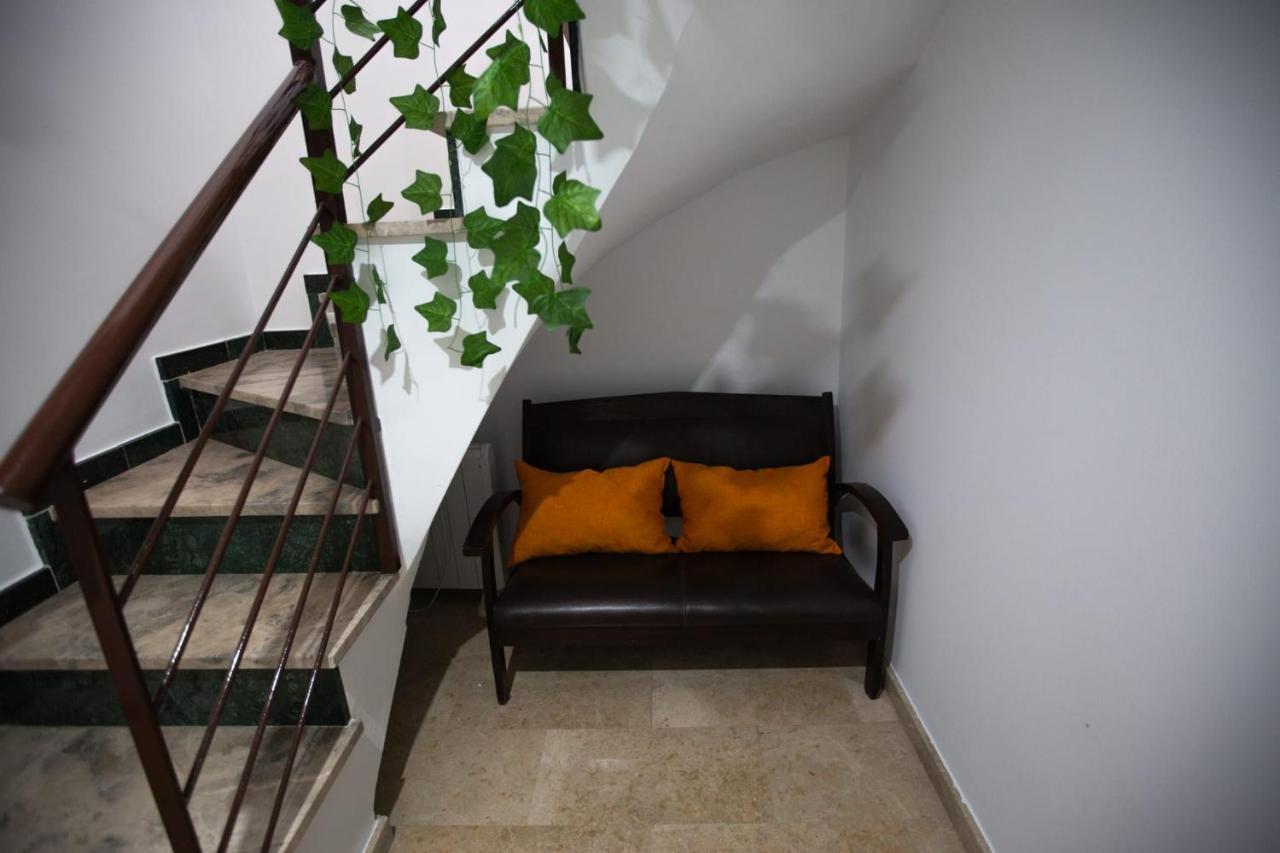 PISO CON SOLARIUM CALAHORRA CON SOLERA parking privado GRATIS Córdoba Exterior foto